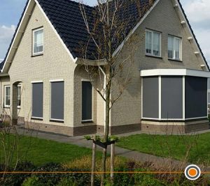 Voorberg Zonwering BV page screens Luxaflex windvaste screens 2