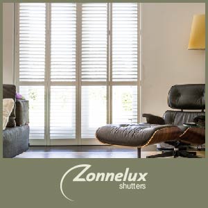 Zonnelux shutters vind je bij Voorberg Zonwering BV in Maassluis.